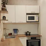 Your Lovely Parisian 2 Rooms Apartment With Private Terrace - Jourdain